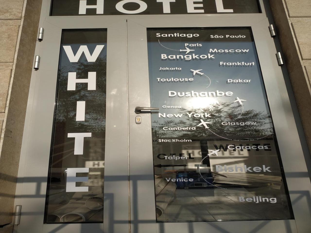 White Hotel & Hostel Bishkek Luaran gambar